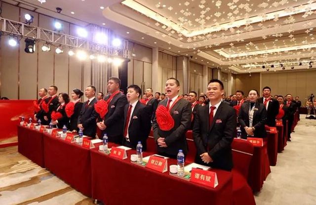 齐唱《OE欧亿官网人》2.jpg