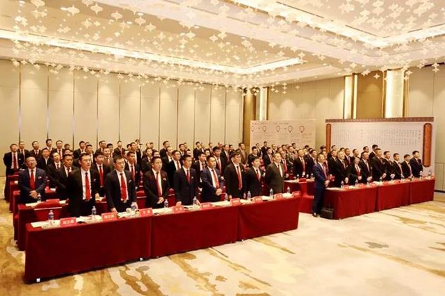 齐唱《OE欧亿官网人》.jpg