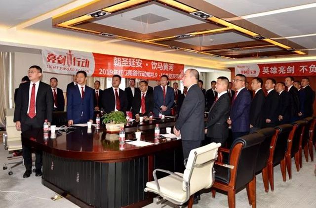 齐唱《OE欧亿官网人》.jpg