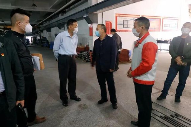 深圳市应急管理局、街道安监办到公司突击检查.jpg