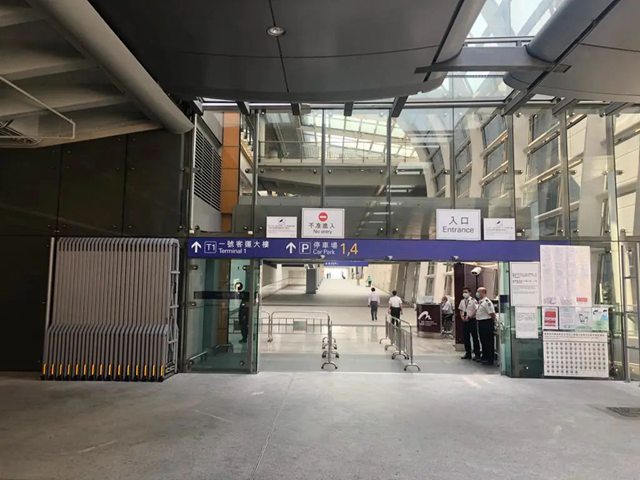 香港国际机场OE欧亿官网S690F.jpg