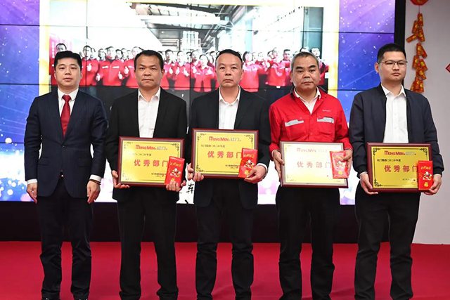 财务中心、仓储部、装配车间、涂装车间.jpg