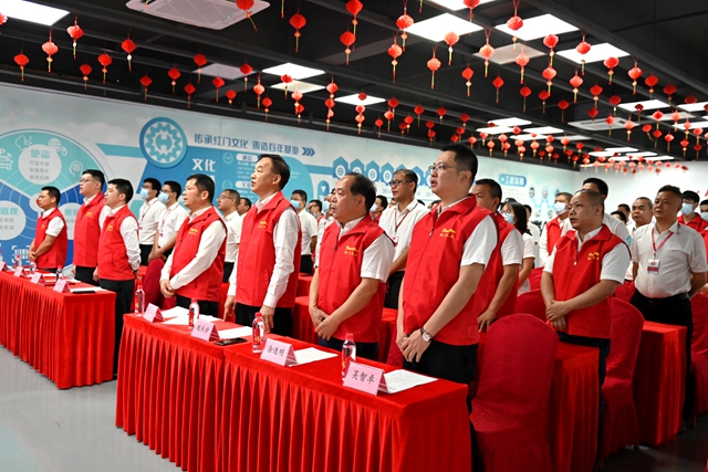 2-齐唱OE欧亿官网人齐诵核心价值观_副本.jpg