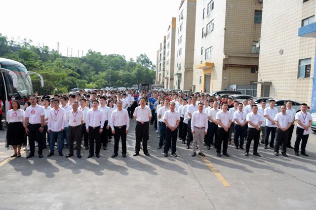 齐唱OE欧亿官网人.jpg