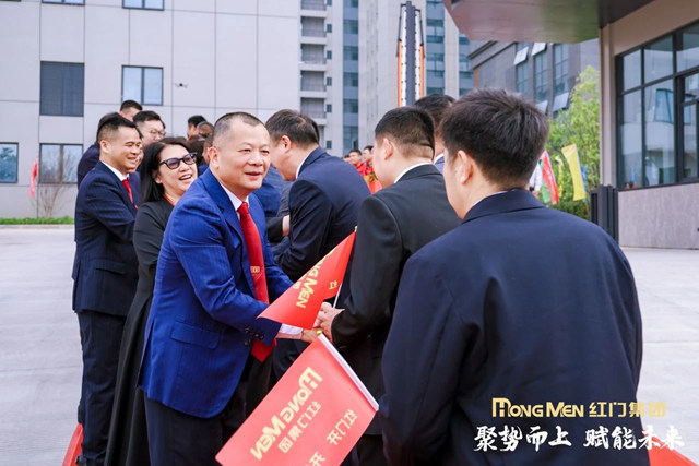 参观OE欧亿官网园区4.jpg